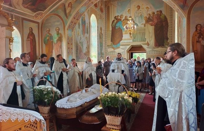 ЗВЕРШЕНО ЧИН ПОХОРОНУ прот. ВАЛЕНТИНА ЧИКЕРЕНДИ